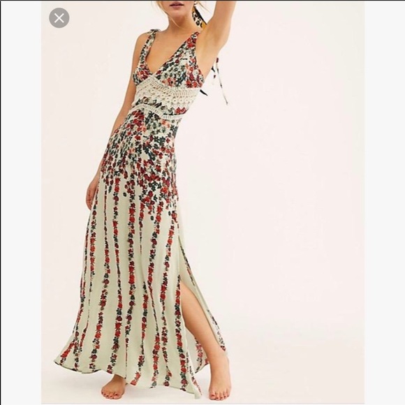 Free People Dresses & Skirts - Free People Claire Printed Maxi Slip Dress
